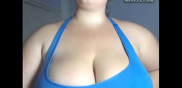  best huge tits lady from webcam show natural brest top size